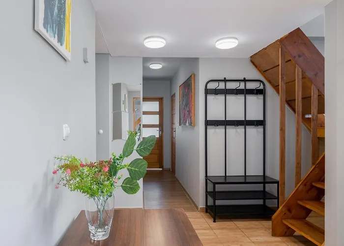 Flat With Cosy Attic - Castle Round The Corner - By Upstairs * كراكوفيا