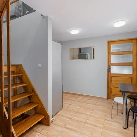 公寓 Flat With Cosy Attic - Castle Round The Corner - By Upstairs *
