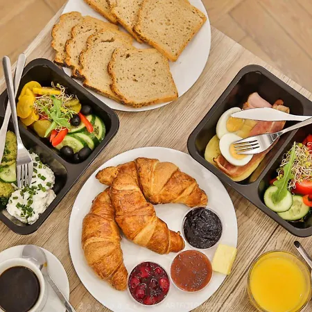 Flat With Cosy Attic - Castle Round The Corner - By Upstairs Kraków