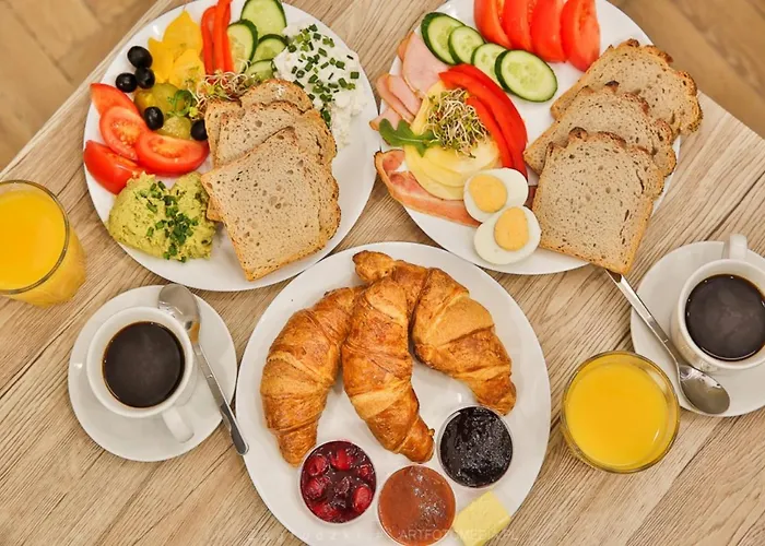 Flat With Cosy Attic - Castle Round The Corner - By Upstairs