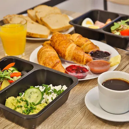 Flat With Cosy Attic - Castle Round The Corner - By Upstairs * Krakkó