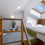 Flat With Cosy Attic - Castle Round The Corner - By Upstairs *